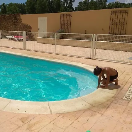 La Via Miguel-Ibanez