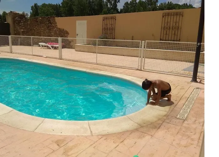 La Via Miguel-Ibanez